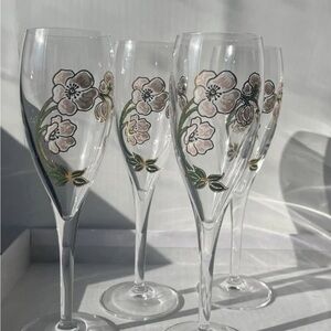Floral Champagne Flutes - Set of 4